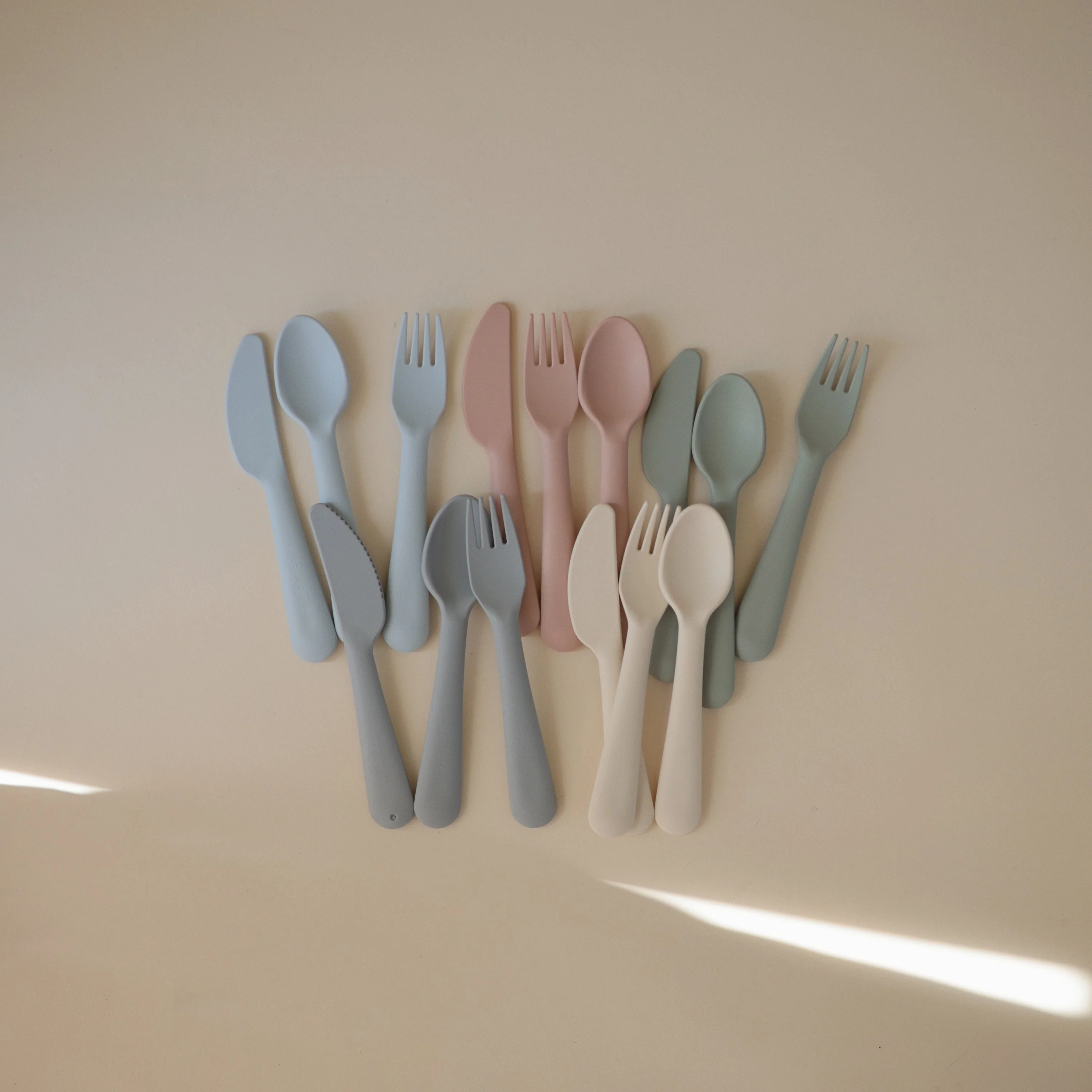 Dinnerware Cutlery Set - Image 7