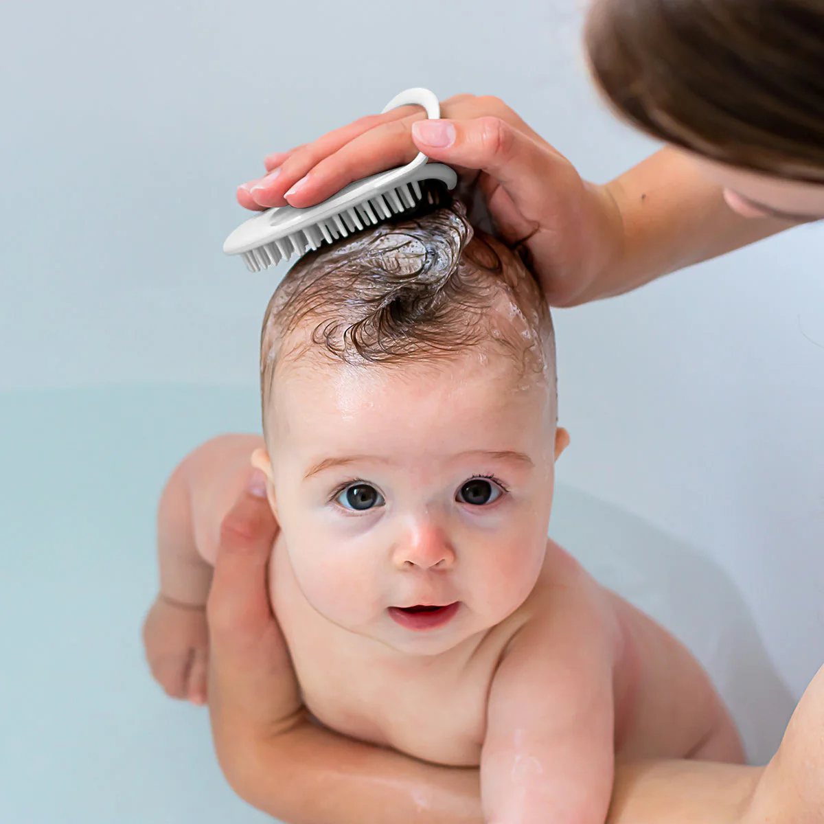 Haakaa Silicone Shampoo Brush 1 pk - Image 10