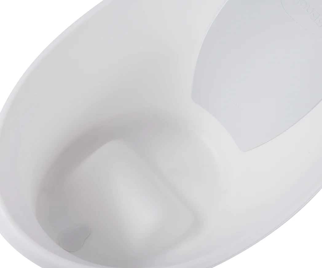 Newborn Bath Essentials Bundle | Baby Bath with Support Bump, Soft Backrest & Rinse Jug | Safe & Stylish Bathtime Set - Image 13